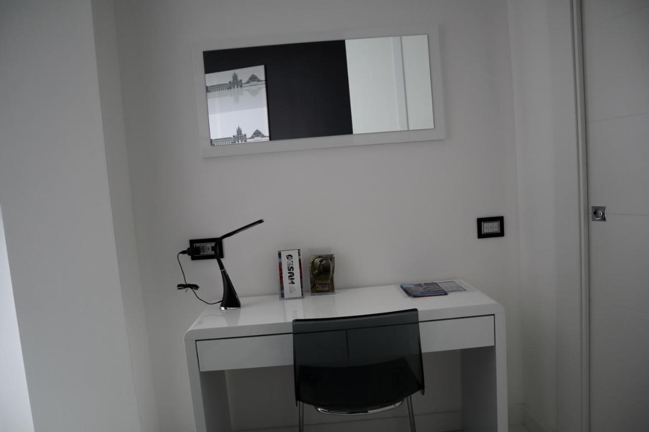 نابولي Rettifilo 201 Exclusive Rooms المظهر الخارجي الصورة