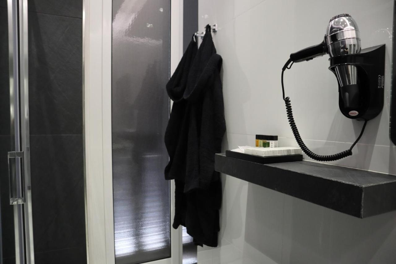 نابولي Rettifilo 201 Exclusive Rooms المظهر الخارجي الصورة