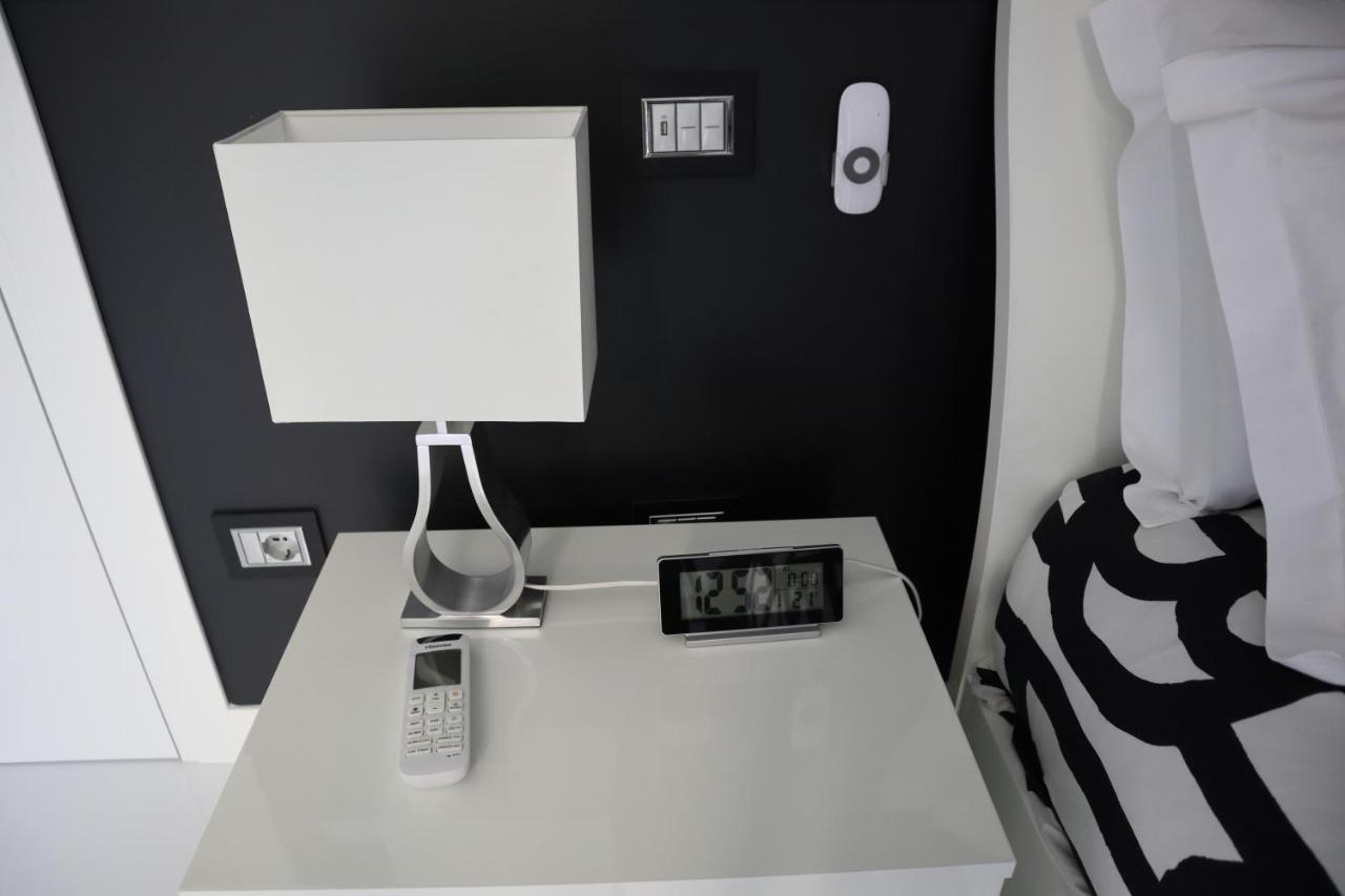 نابولي Rettifilo 201 Exclusive Rooms المظهر الخارجي الصورة