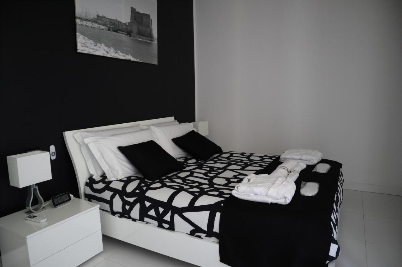 نابولي Rettifilo 201 Exclusive Rooms المظهر الخارجي الصورة