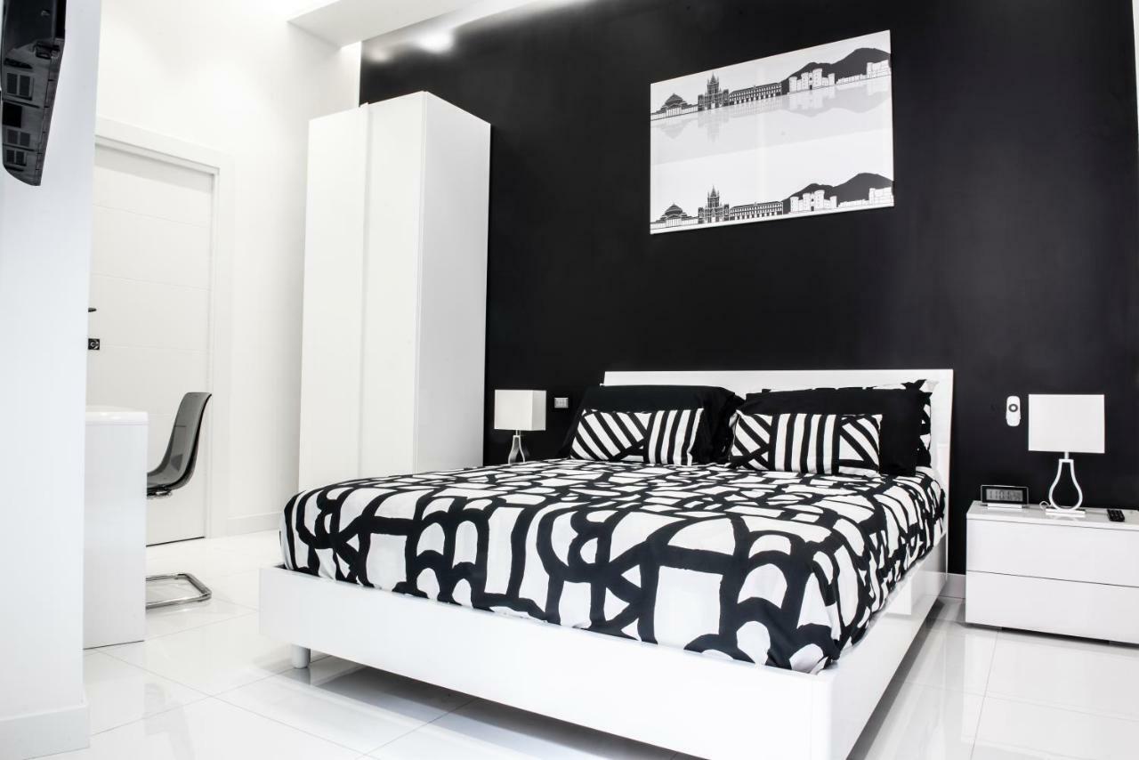 نابولي Rettifilo 201 Exclusive Rooms المظهر الخارجي الصورة